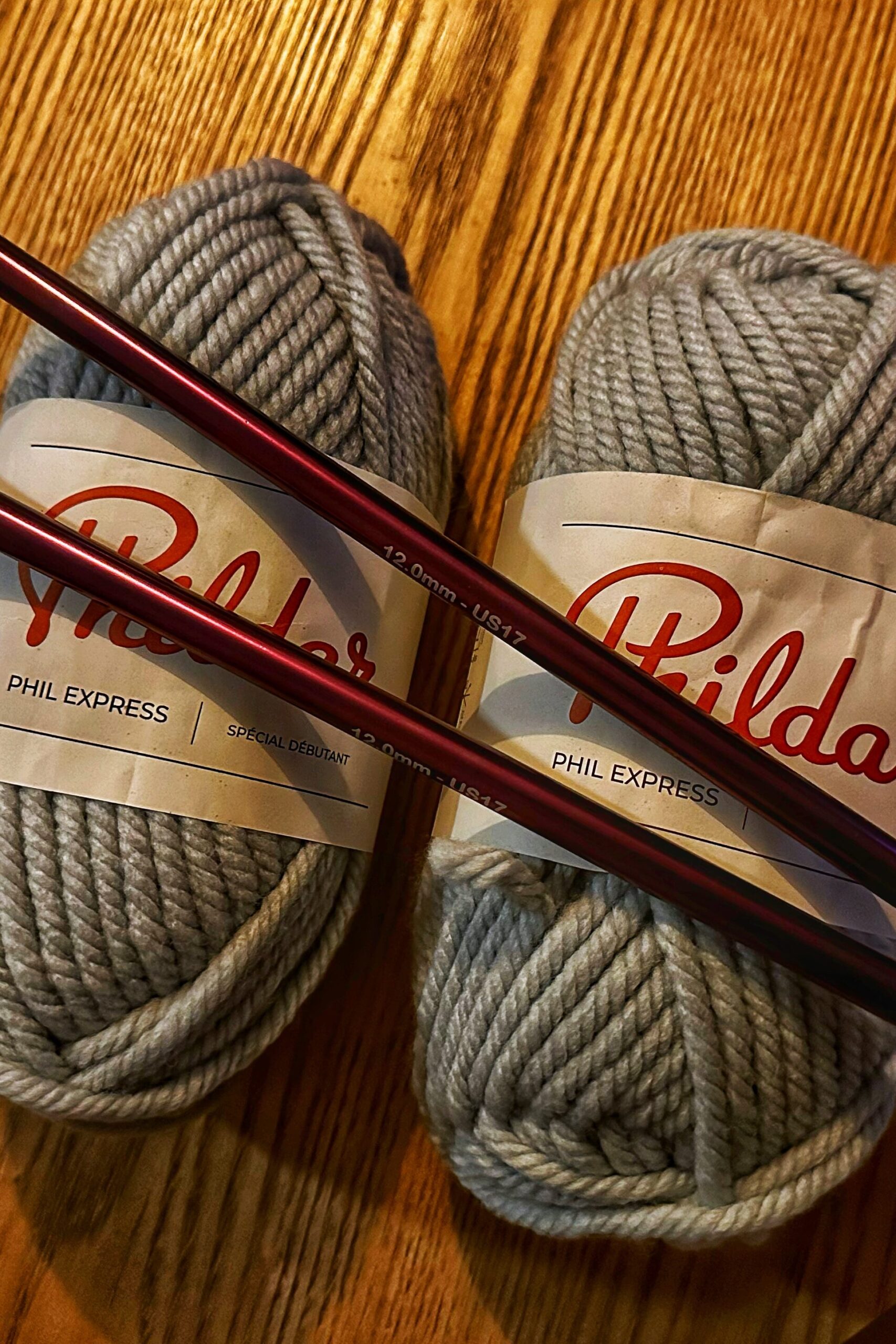 Pelotes Phildar grises aiguilles 12 - matériel tour de cou tricot